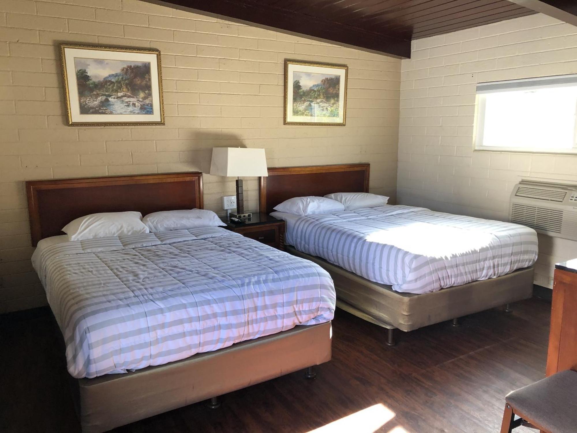 Sierra Lodge Three Rivers Bagian luar foto